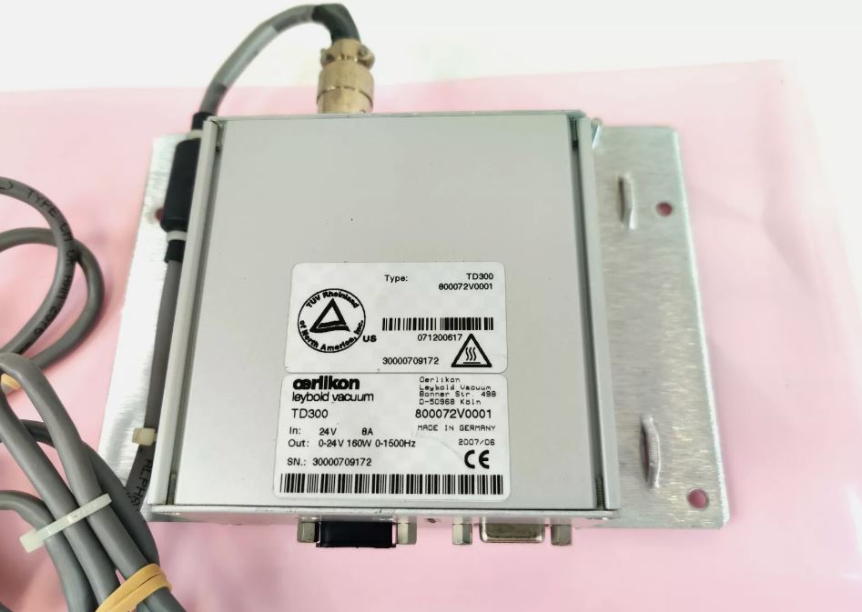 Oerlikon Leybold TD300 Turbo Drive Controller 800072V0001